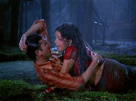 Rajesh Khanna and Rakhee Rain Song Bollywood